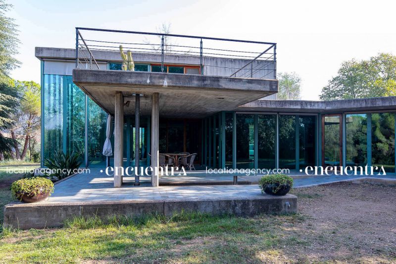 Glass concrete hd292z-23i-051.JPG