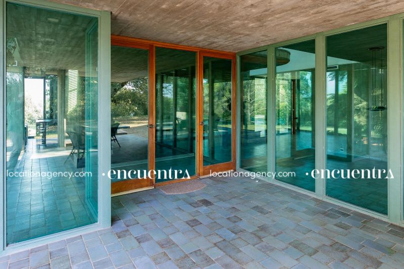 Glass concrete hd292z-23i-067.JPG