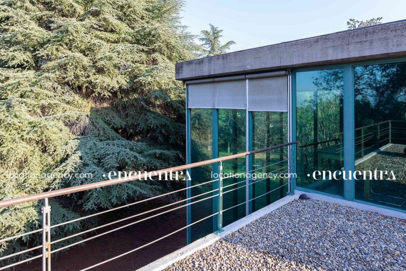 Glass concrete hd292z-23i-026.JPG