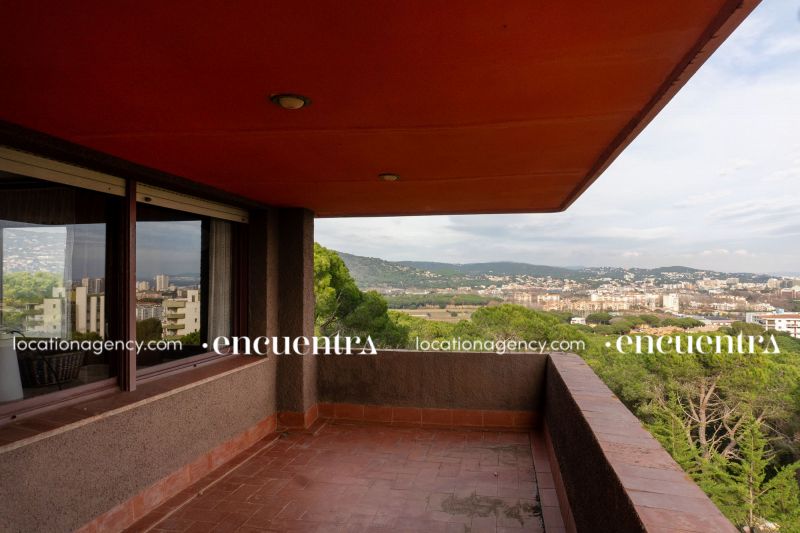 The Atrium hf360z-26a-066.JPG