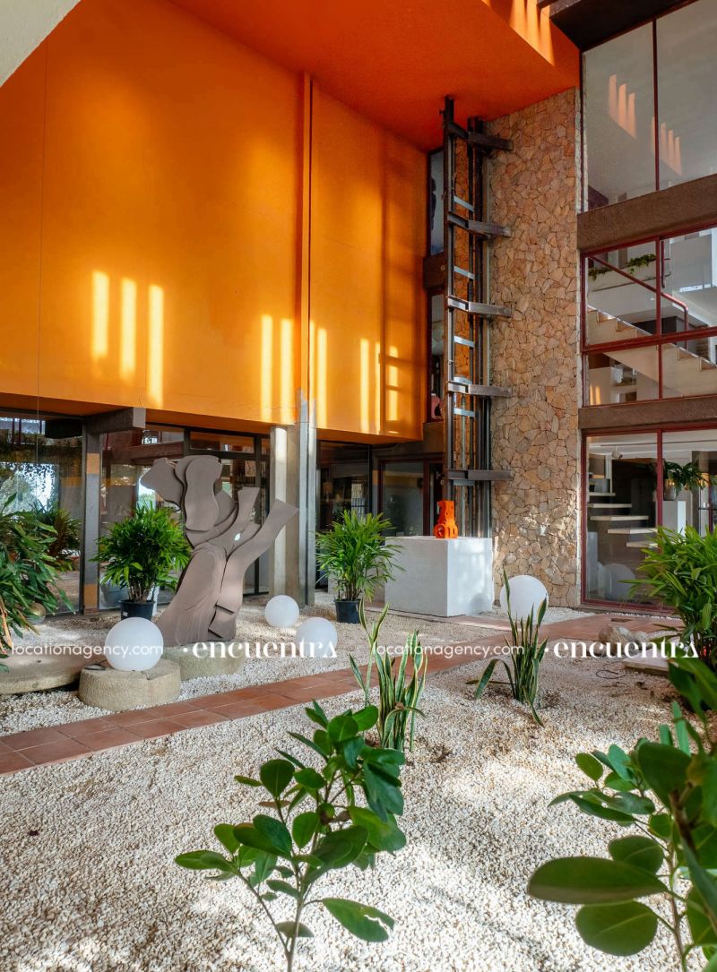 The Atrium hf360z-26a-037.JPG