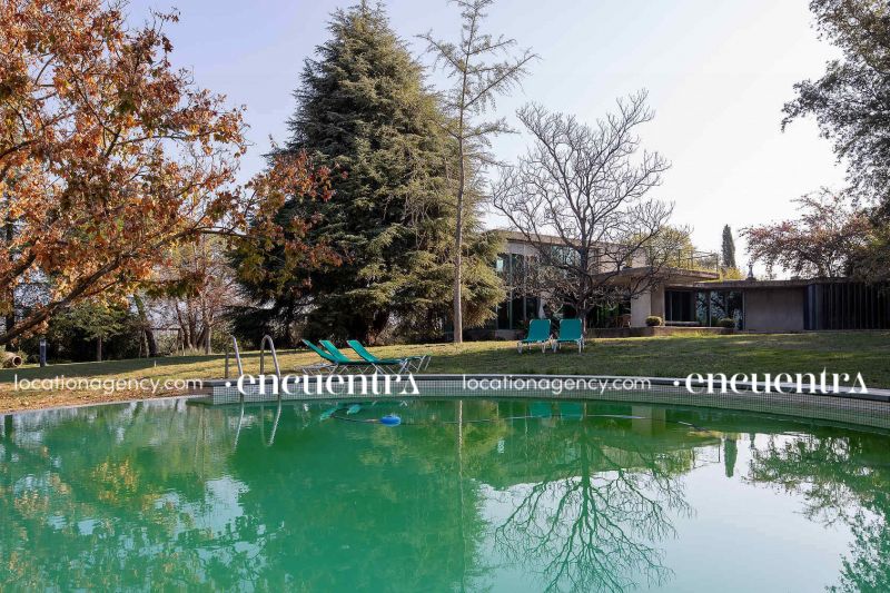 Glass concrete hd292z-23i-117.JPG