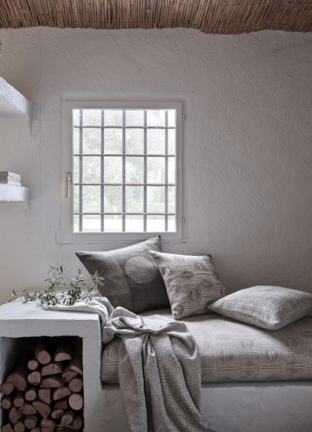 projects, photo, jake curtis, romo campaign, location service spain 14-1231-romo.JPG  