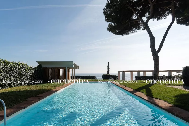 Back to the 60s 006-hd020z-timeless-atemporal-seaside-villa-vintage-house-retro-house-pools-piscinas-1.JPG