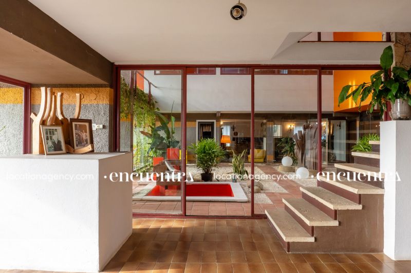 The Atrium hf360z-26a-019.JPG