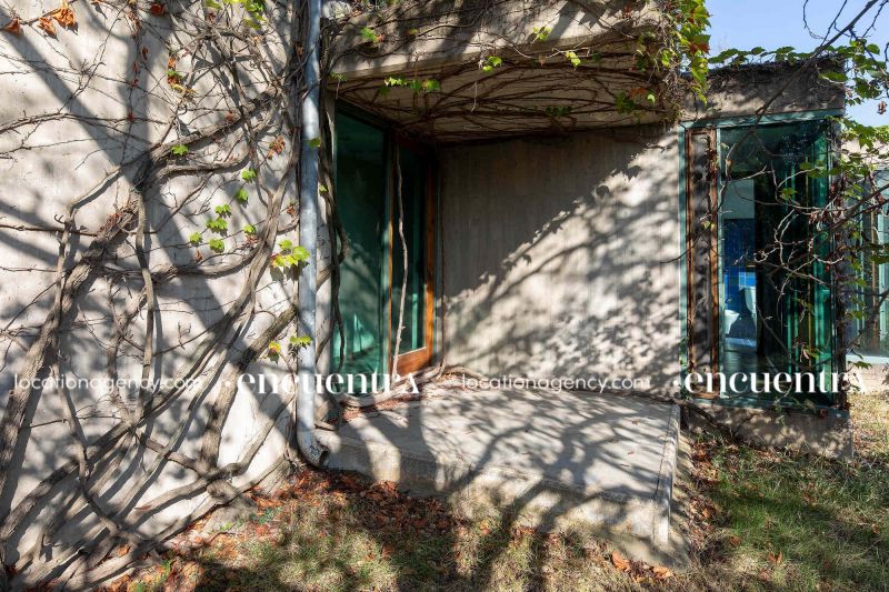 Glass concrete hd292z-23i-092.JPG