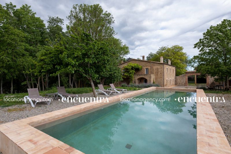 The White Frog 01-if630-24d-024.JPG