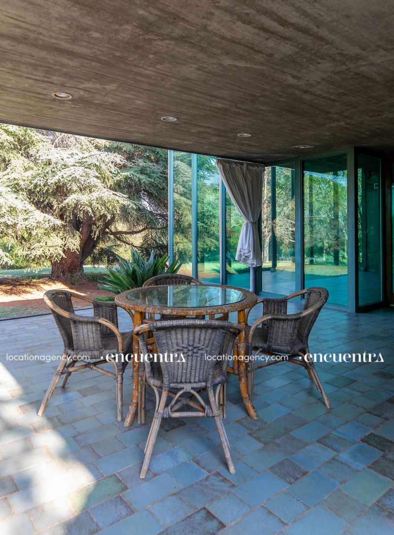 Glass concrete hd292z-23i-058.JPG