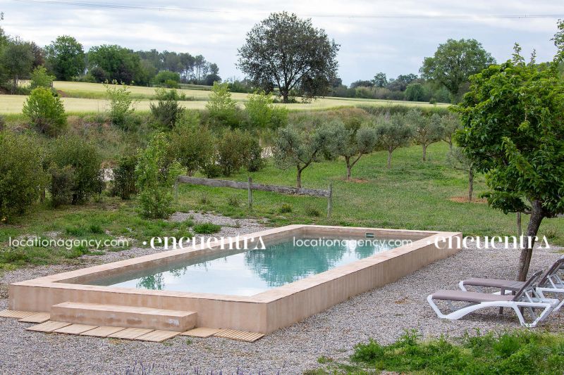 The White Frog 02-if630-24d-028.JPG