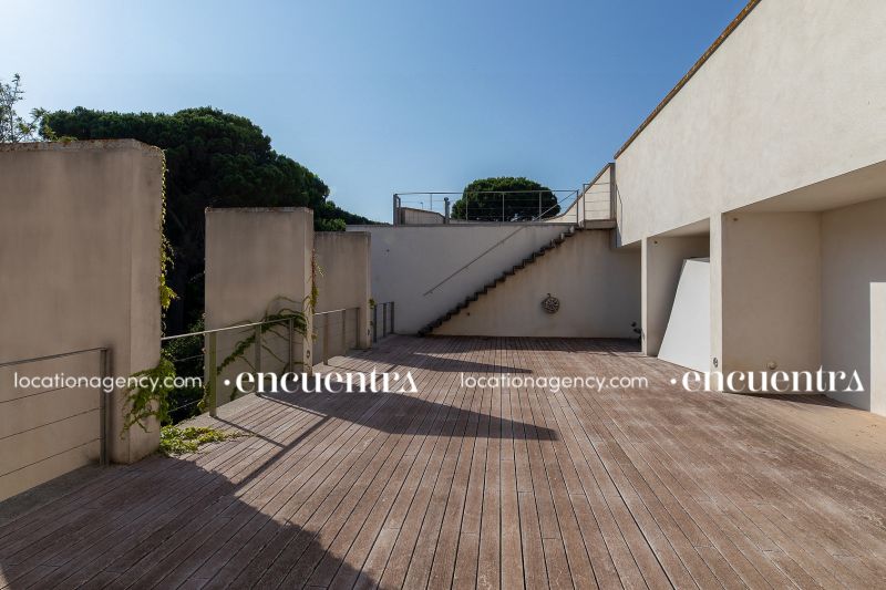 Seafront View 28-hf309z-25f-187-3.JPG