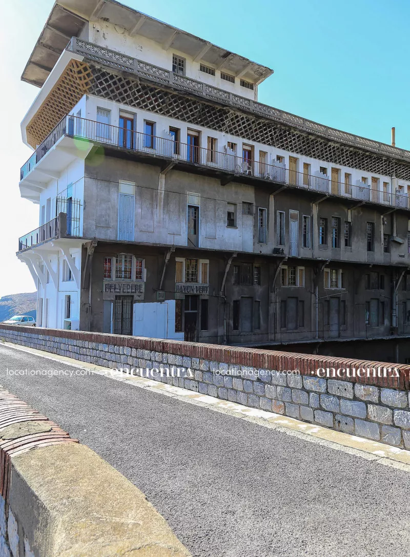 The Shiny Hotel 004-dt007-highlights-timeless-atemporal-vintage-retro-decadent.JPG