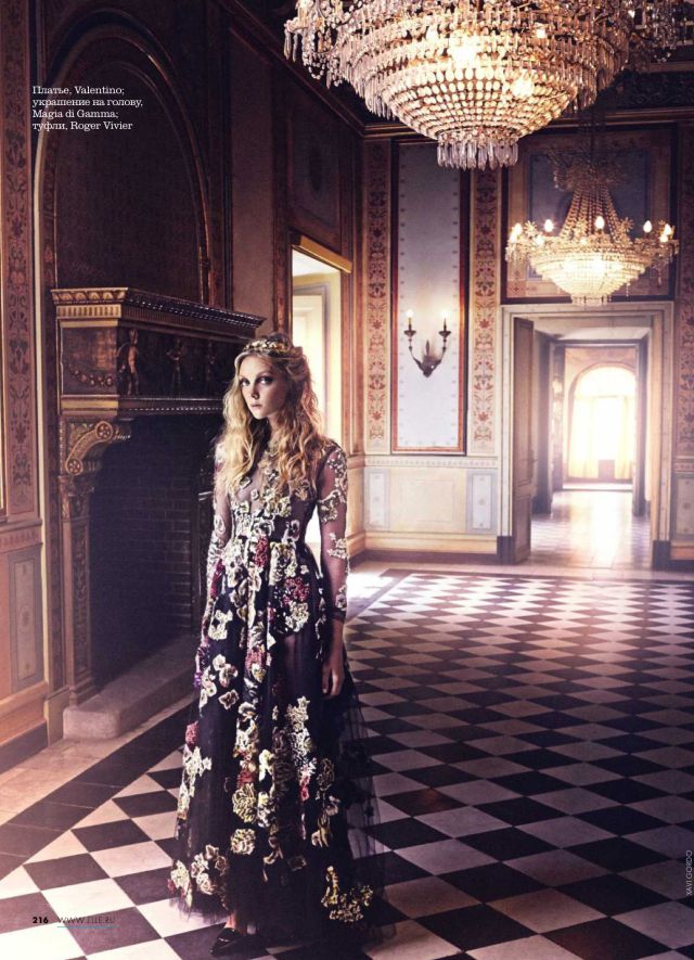  01-elle-russia.JPG  