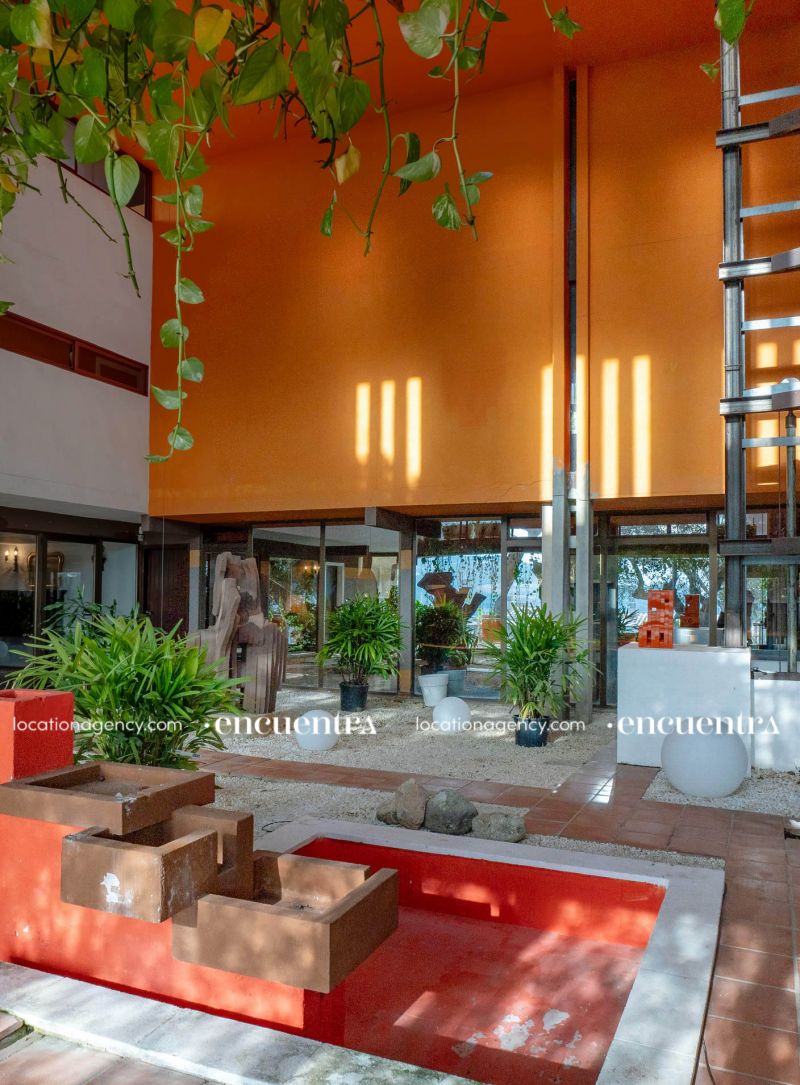 The Atrium hf360z-26a-044.JPG