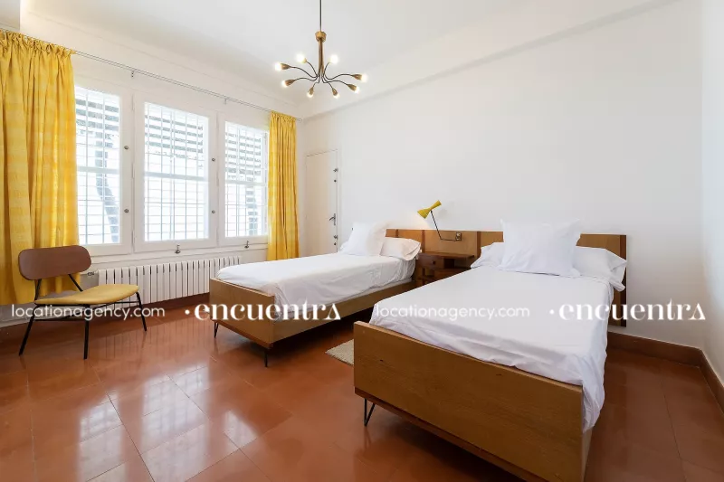 Back to the 60s 013-hd020-timeless-atemporal-villa-vintage-house-retro-house-indoors-room-decor-1.JPG