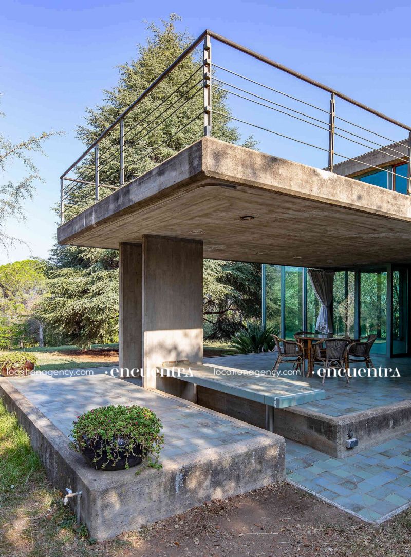 Glass concrete hd292z-23i-055.JPG