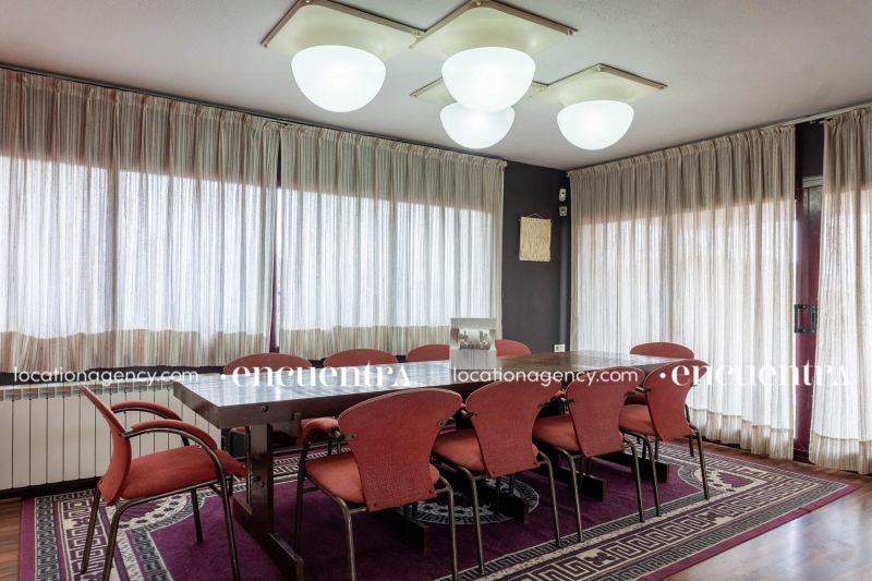 The Atrium hf360z-26a-052.JPG