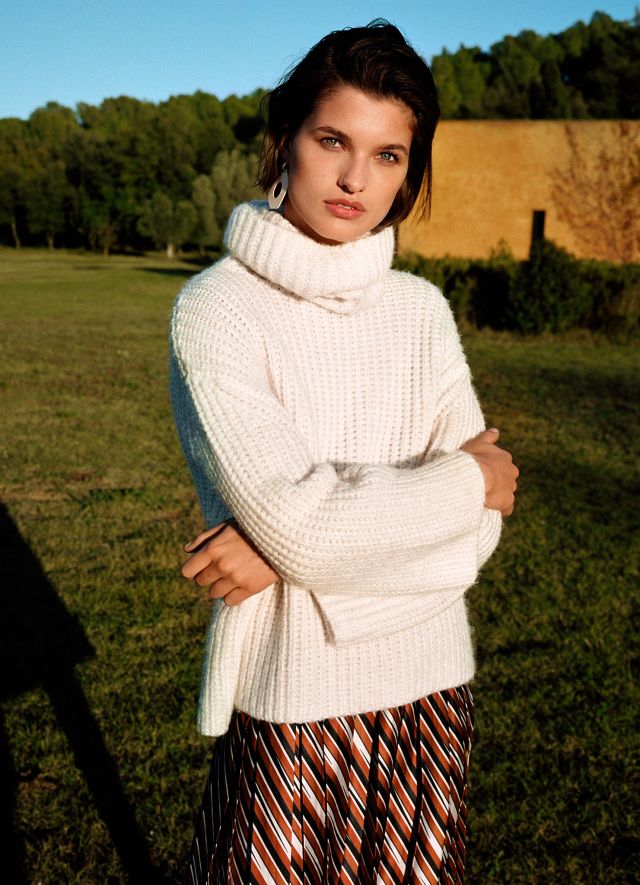  06-871-mango-she-contemporany-outdoors.JPG  