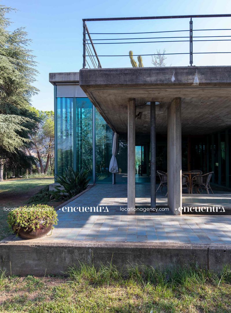 Glass concrete hd292z-23i-052.JPG