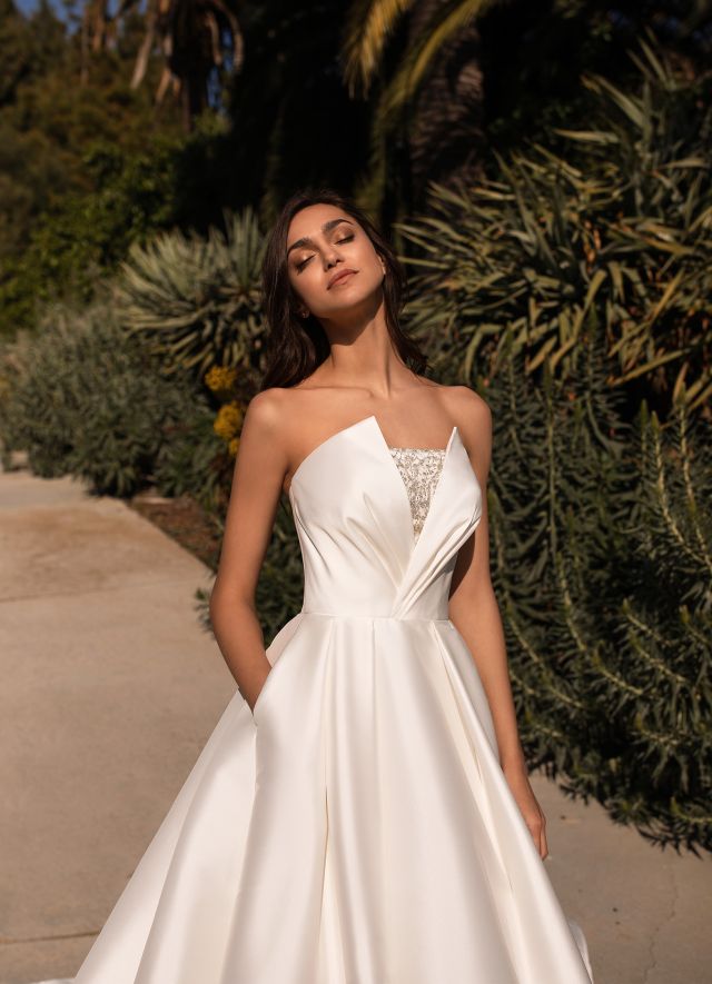  06-1495-sant-patrick-pronovias-2020-cruise-collection-mary-meiska.JPG  